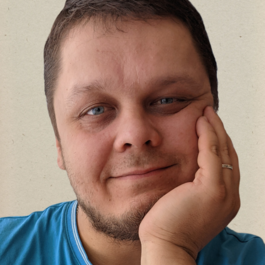 Максим Маевский 